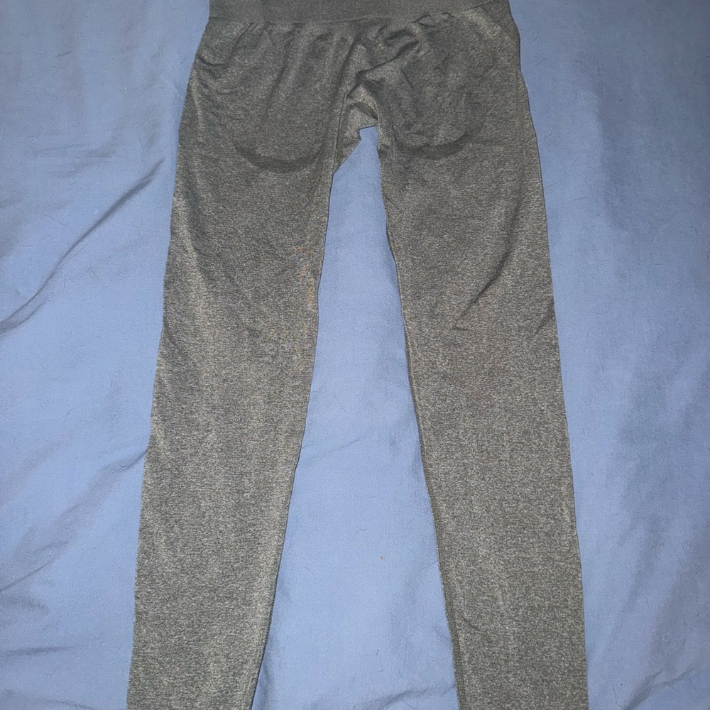 NVGTN leggings olive green